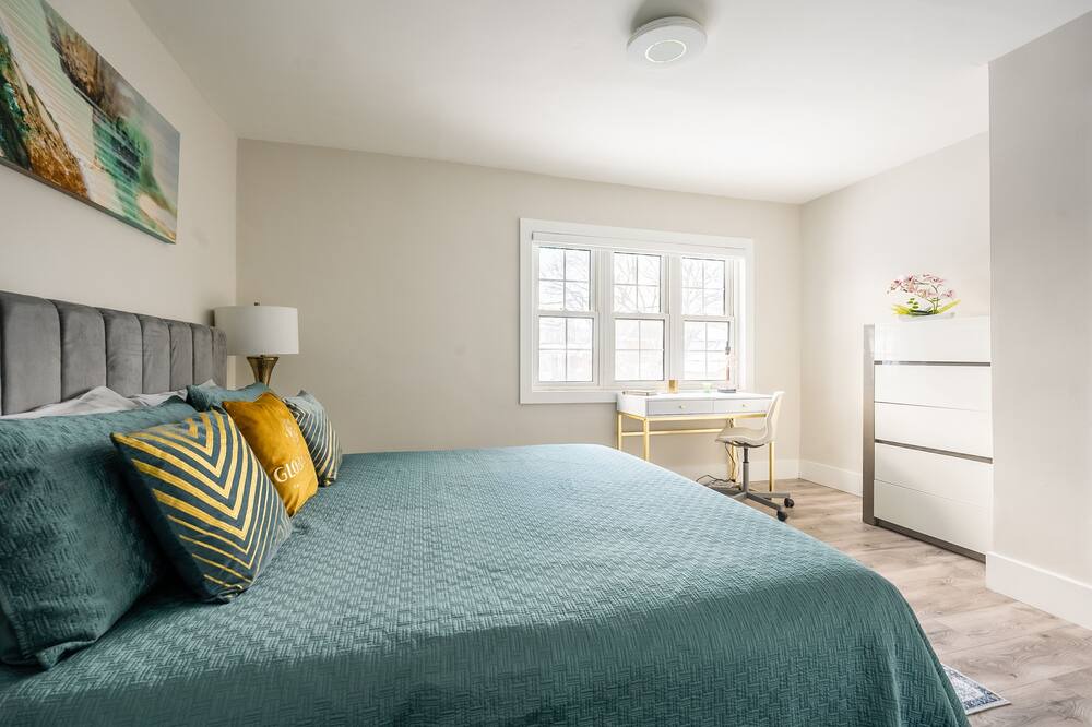 Photo of Bedroom in Mount Pleasant East
