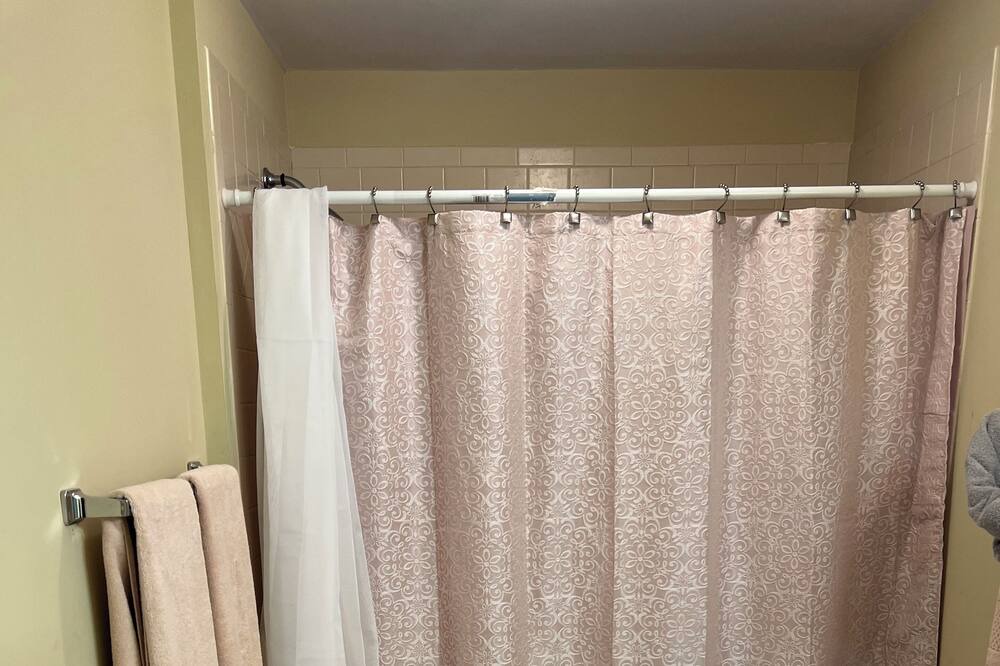 Photo of Bathroom in Lithonia