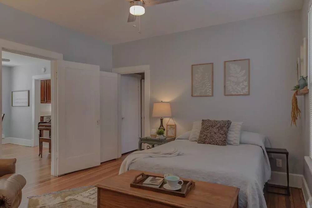Photo of Bedroom in Joplin