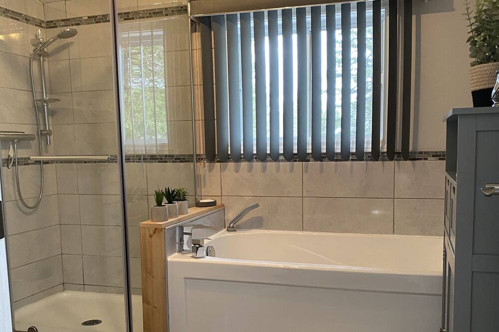 Photo of Bathroom in Saint-Alphonse-Rodriguez