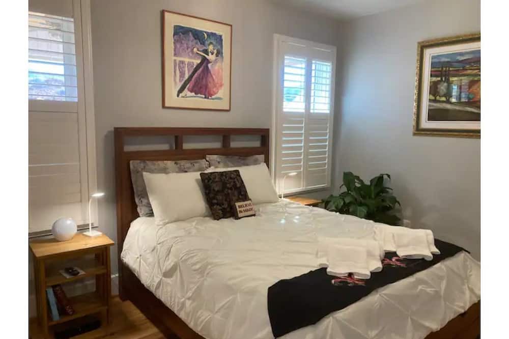Photo of Bedroom in Roaring River