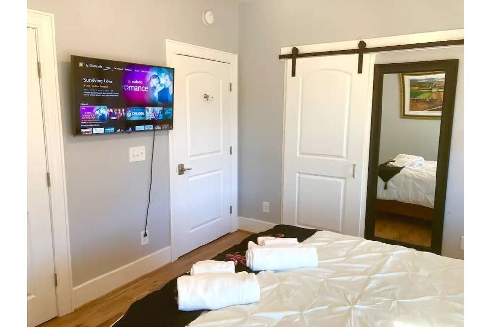 Photo of Bedroom in Roaring River