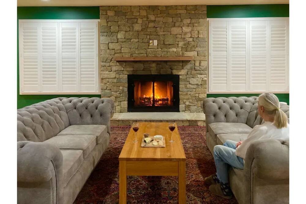 Photo of Livingroom in Roaring River