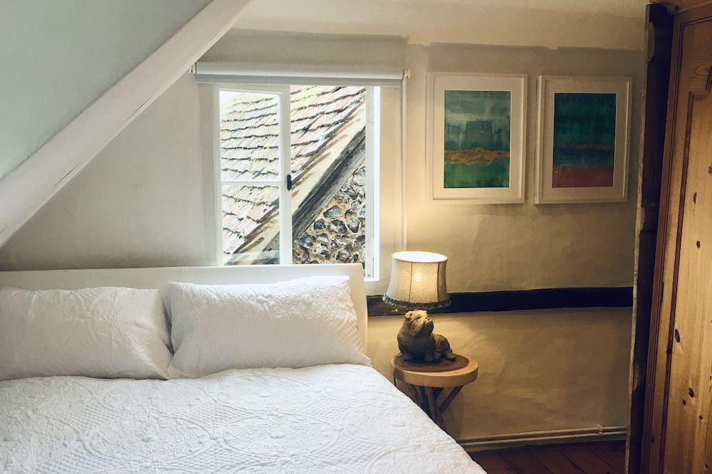 Photo of Bedroom in Shere