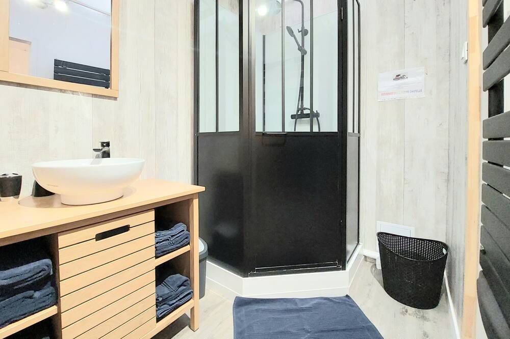 Photo of Bathroom in Dunkerque Centre