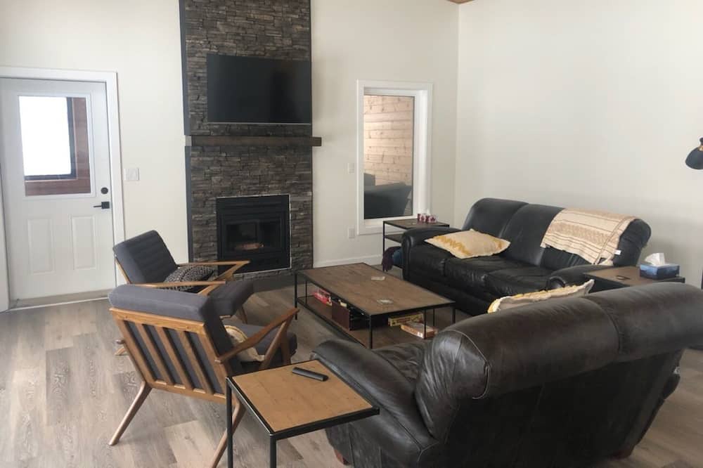 Photo of Livingroom in Wasagaming