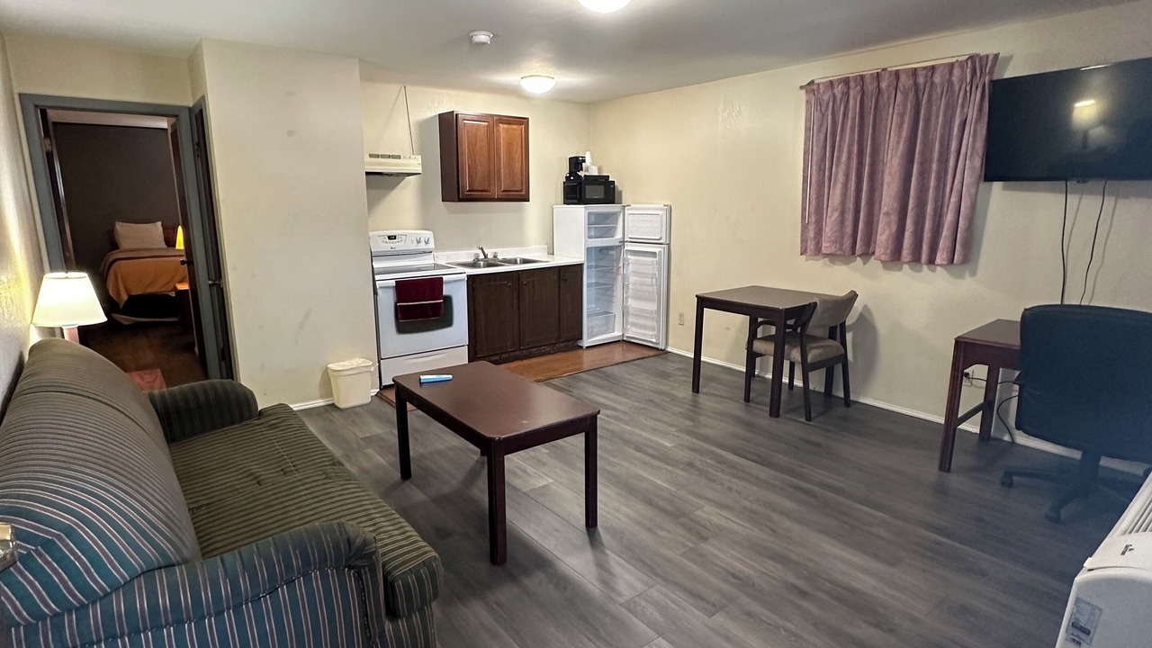 Photo of Others in Clinton