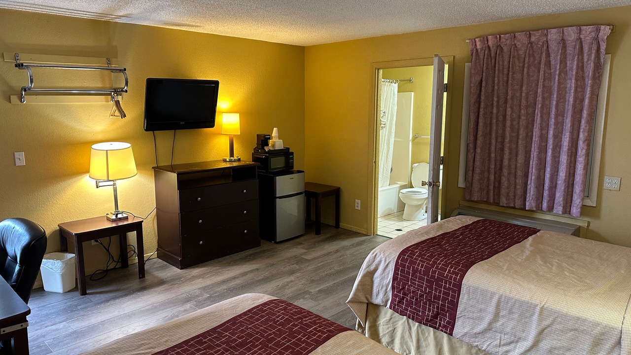 Photo of Others in Clinton