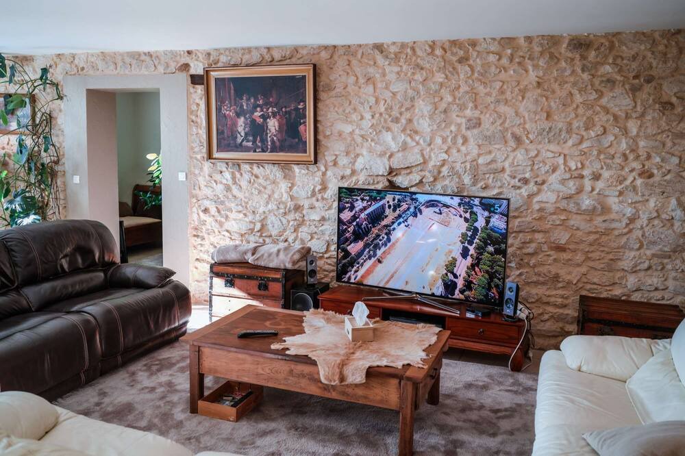 Photo of Livingroom in Puybegon