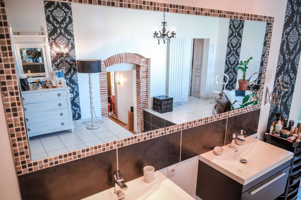 Photo of Bathroom in Puybegon