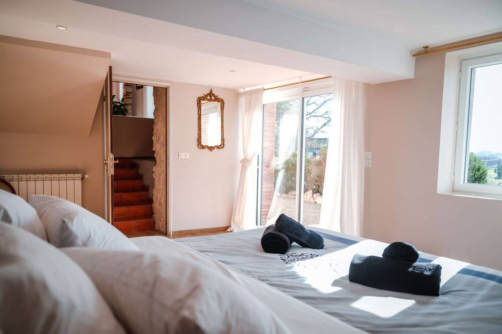 Photo of Bedroom in Puybegon