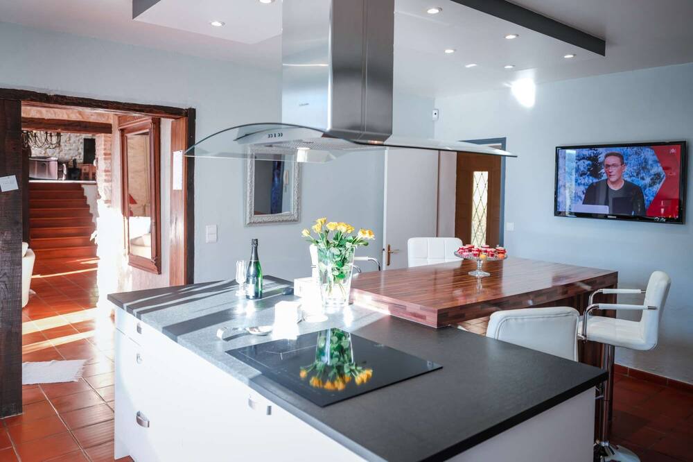 Photo of Kitchen in Puybegon