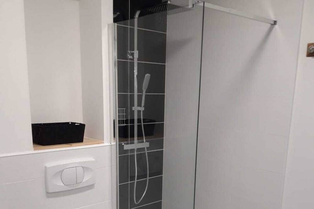 Photo of Bathroom in Mazamet