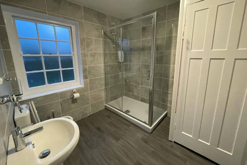 Photo of Bathroom in Ingatestone