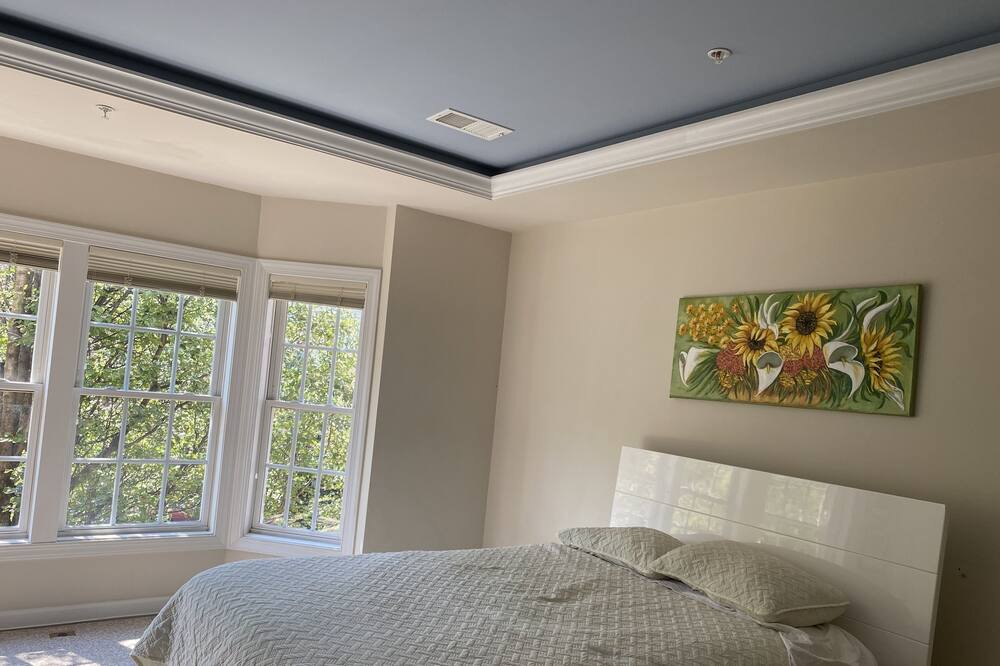 Photo of Bedroom in Gaithersburg