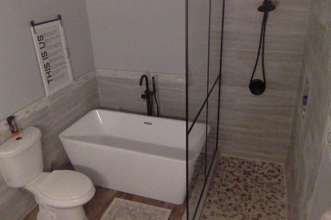 Photo of Bathroom in Mammoth Spring