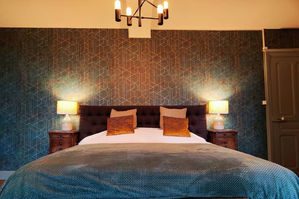 Photo of Bedroom in Melay