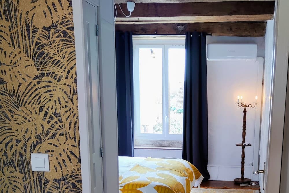 Photo of Bedroom in Melay