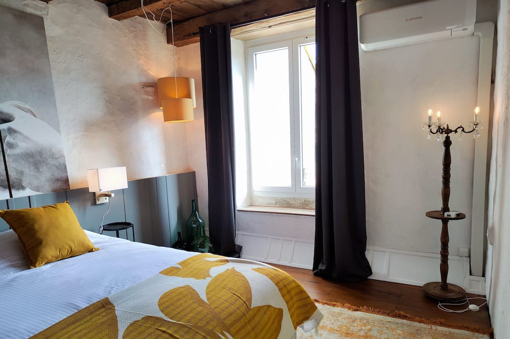 Photo of Bedroom in Melay