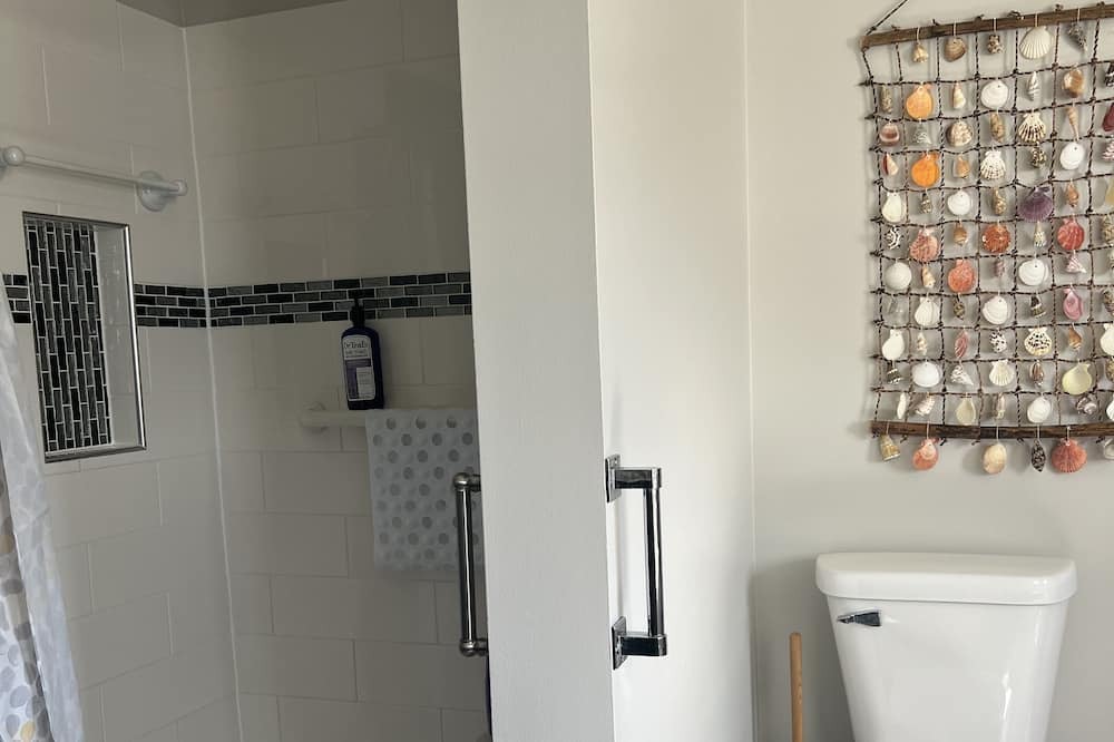 Photo of Bathroom in Logansport