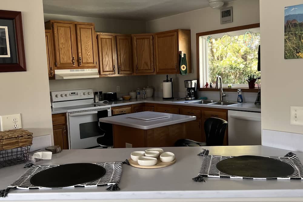 Photo of Kitchen in Logansport