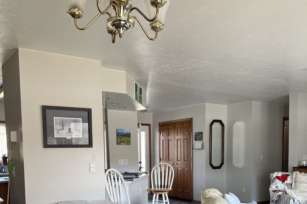 Photo of Bedroom in Logansport