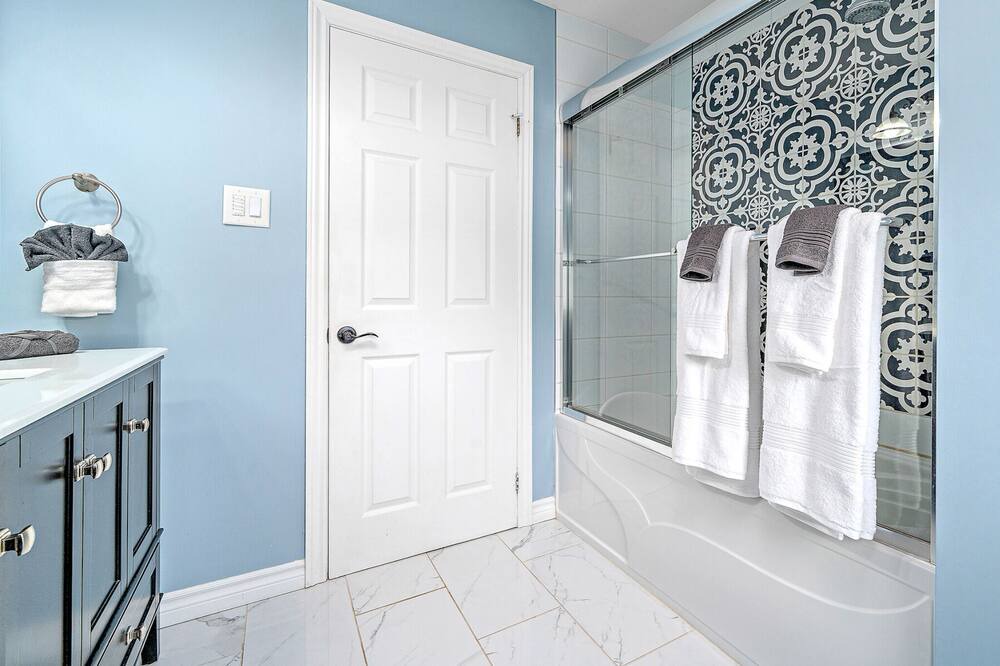 Photo of Bathroom in Picton