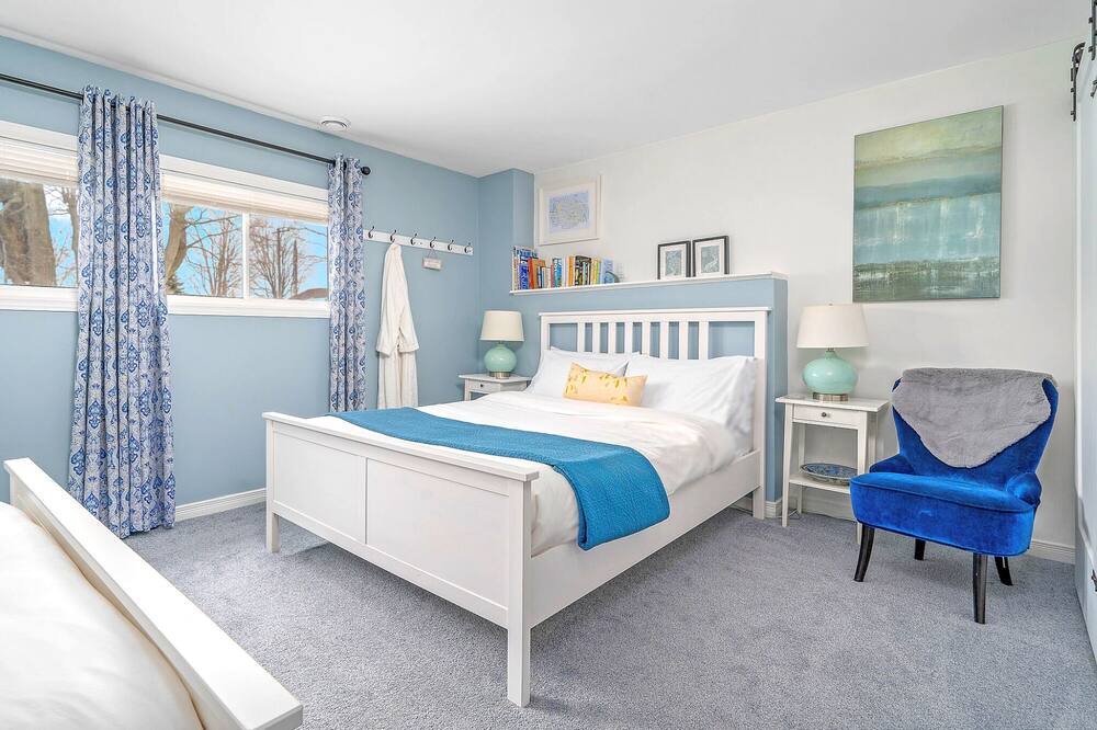 Photo of Bedroom in Picton