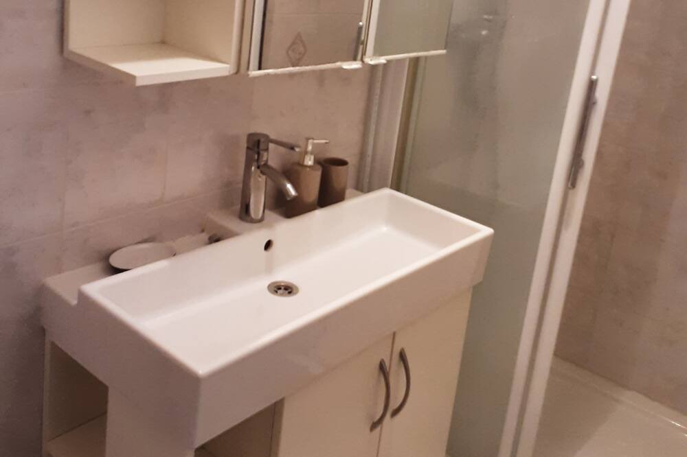 Photo of Bathroom in Belgentier