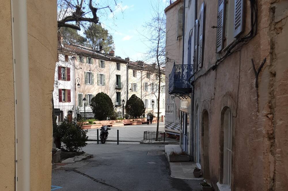 Photo of Outdoor in Belgentier