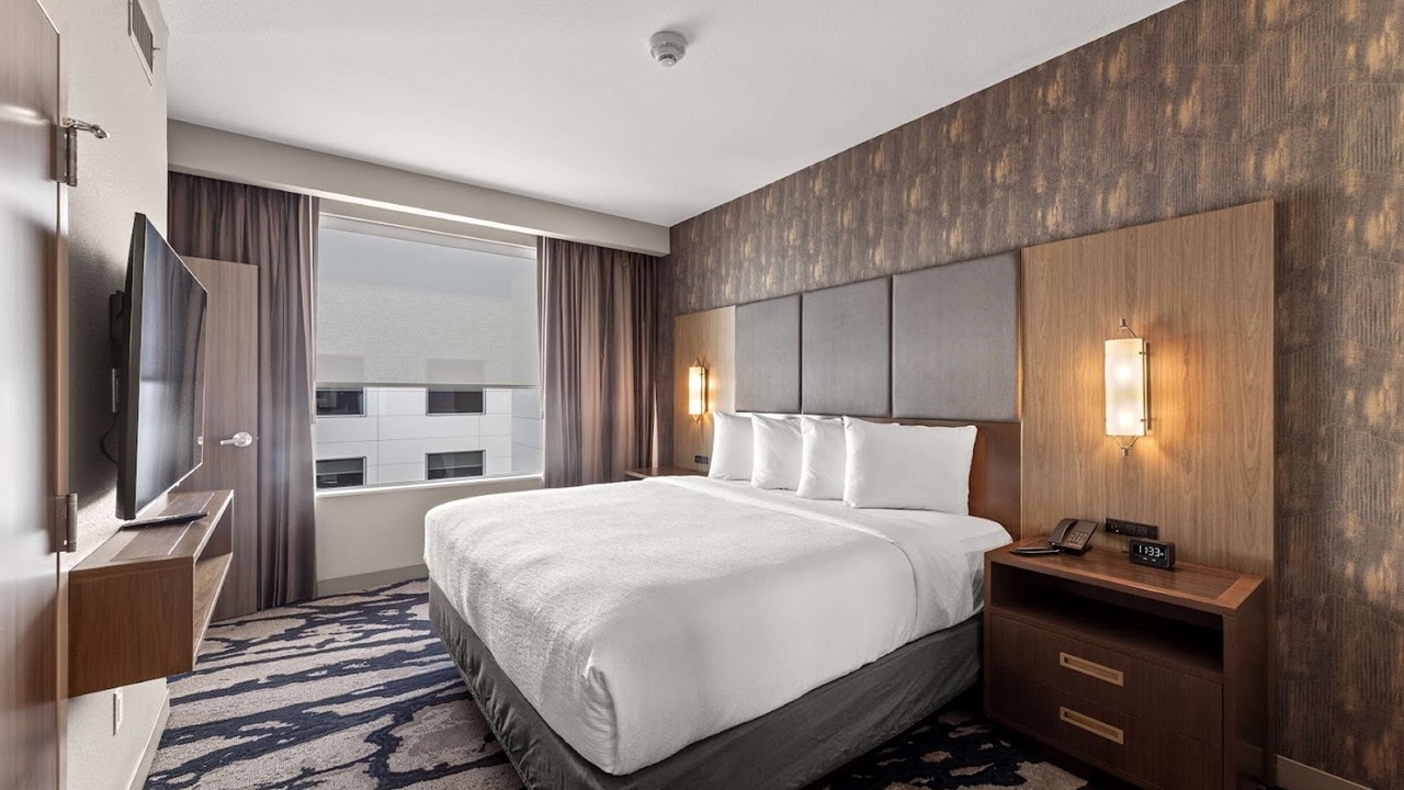 Photo of Bedroom in Las Colinas