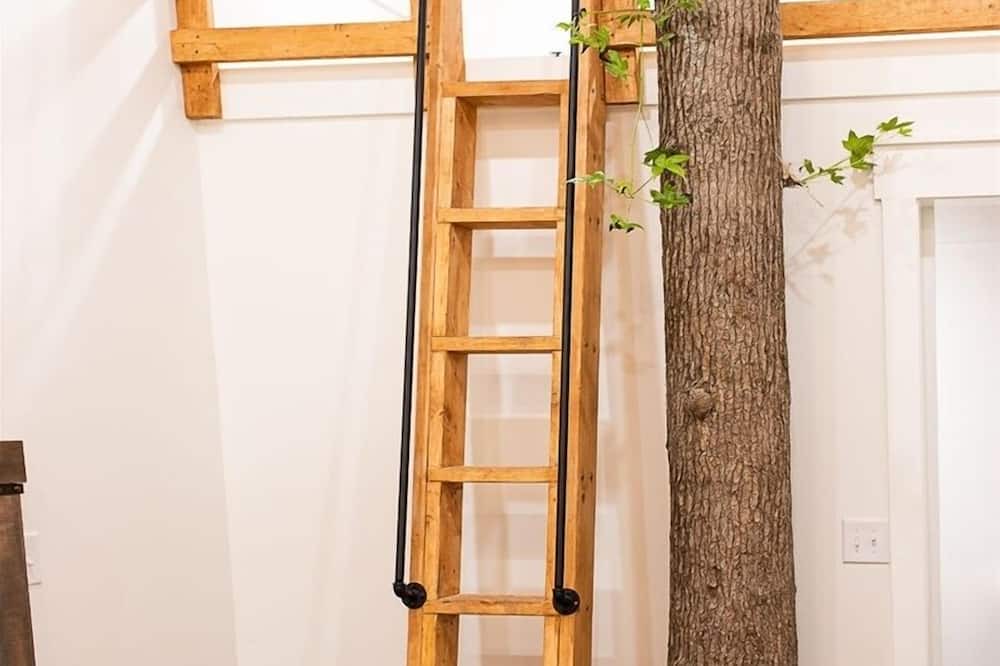 Photo of Bedroom in Gadsden