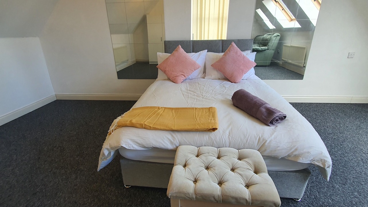 Photo of Bedroom in Weston on Trent