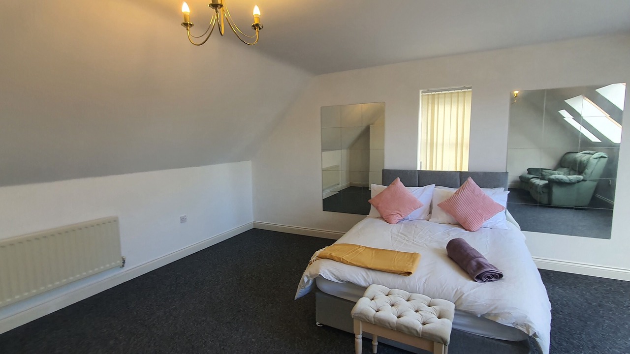 Photo of Others in Weston on Trent