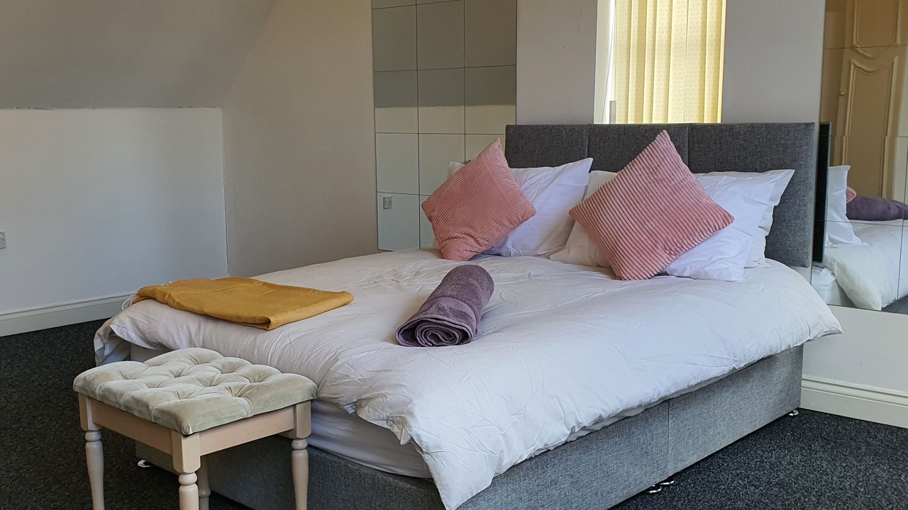 Photo of Bedroom in Weston on Trent