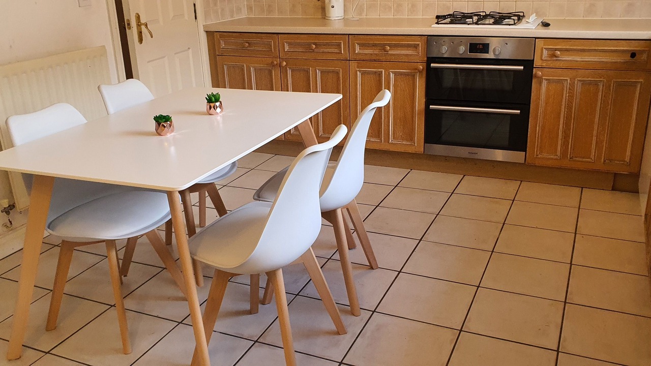 Photo of Bedroom in Weston on Trent