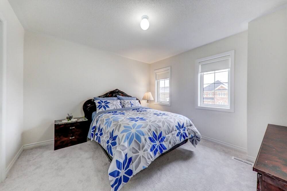 Photo of Bedroom in Oshawa