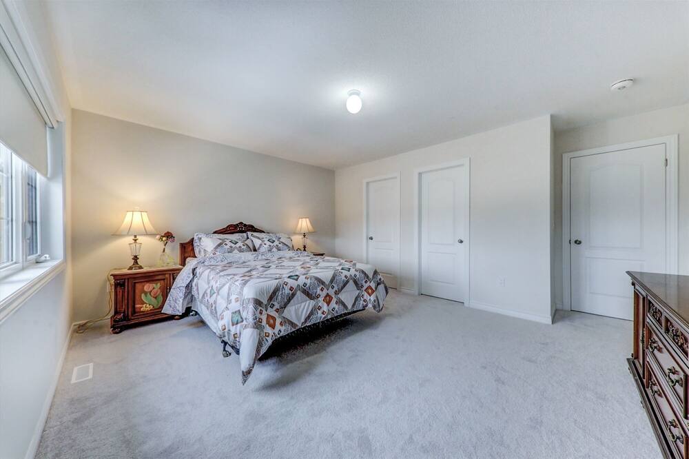 Photo of Bedroom in Oshawa