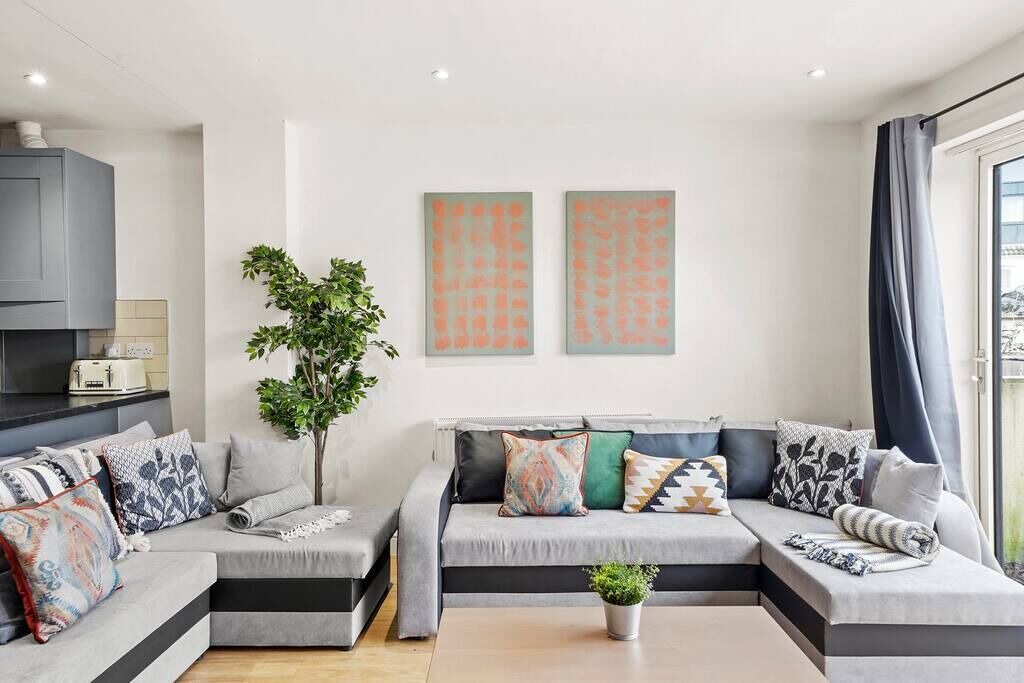 Photo of Others in Staple Hill