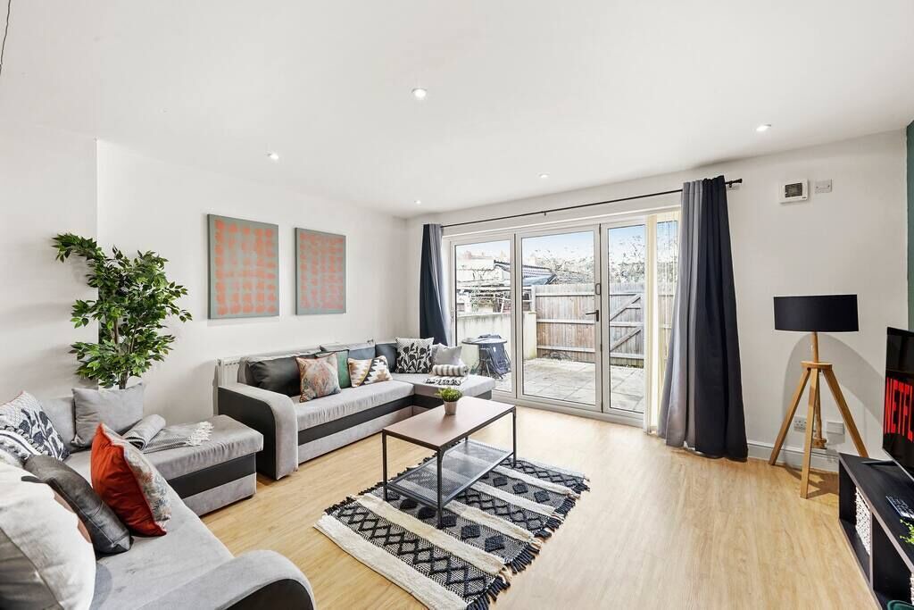 Photo of Others in Staple Hill