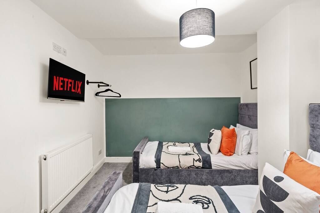 Photo of Others in Staple Hill