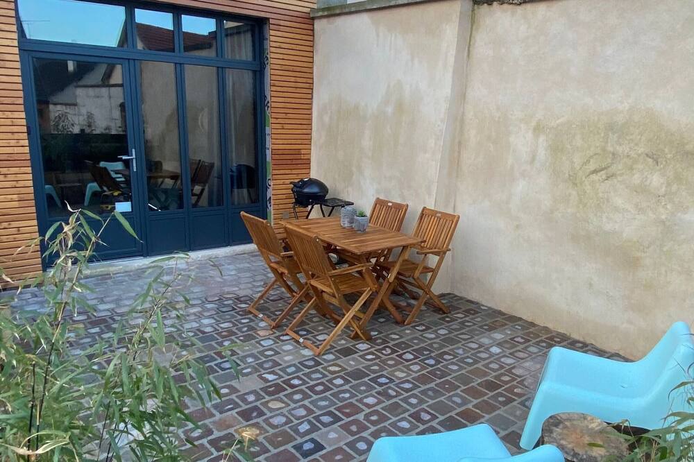 Photo of Outdoor in Hanches