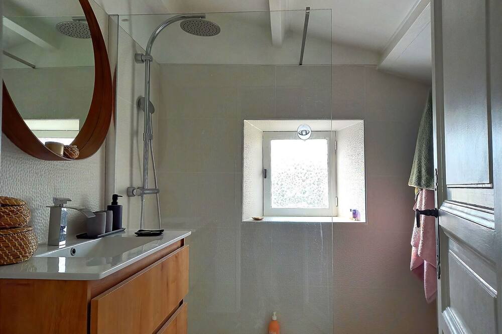 Photo of Bathroom in Chambonas