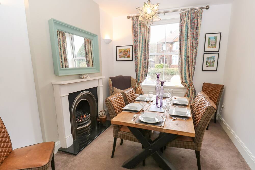 Photo of Others in Padfield