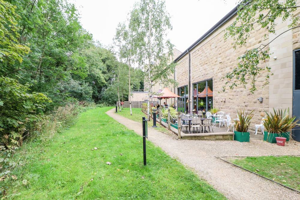 Photo of Outdoor in Padfield