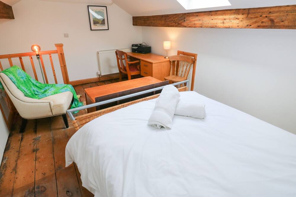 Photo of Bedroom in Padfield