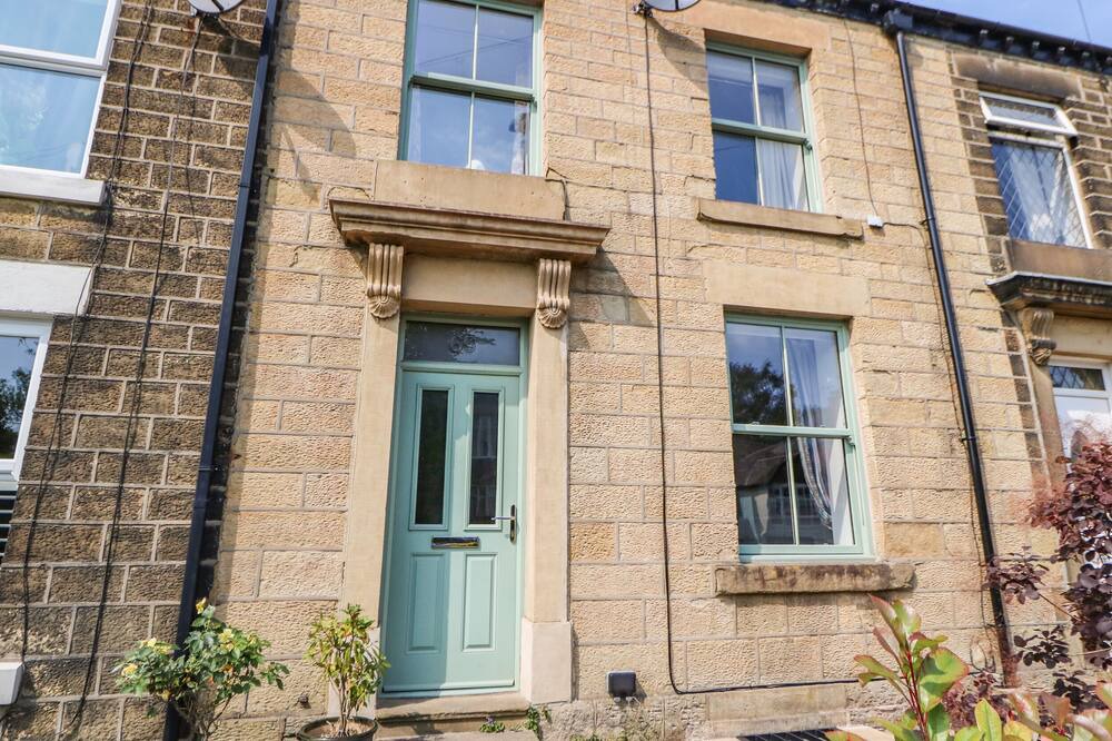 Photo of Outdoor in Padfield