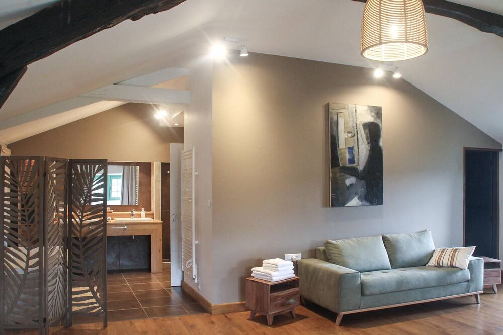 Photo of Bedroom in Courbiac