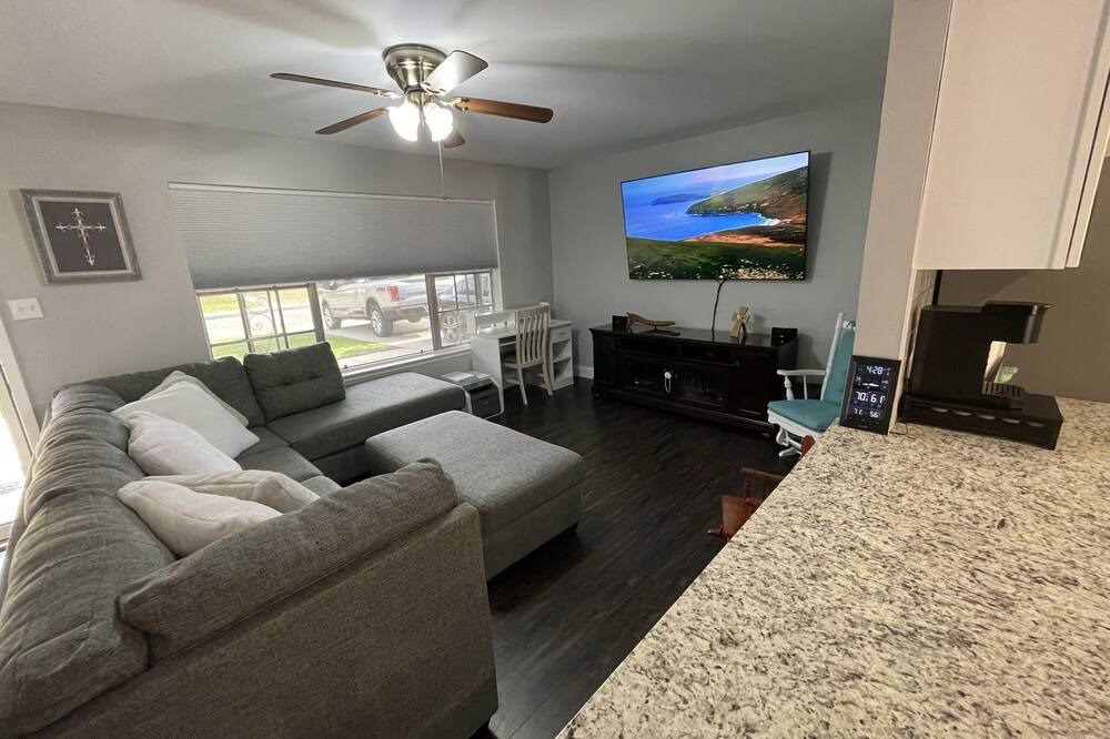 Photo of Livingroom in Schertz