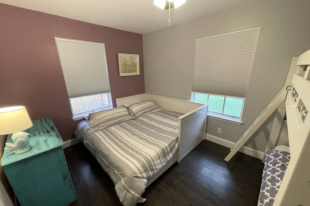 Photo of Bedroom in Schertz